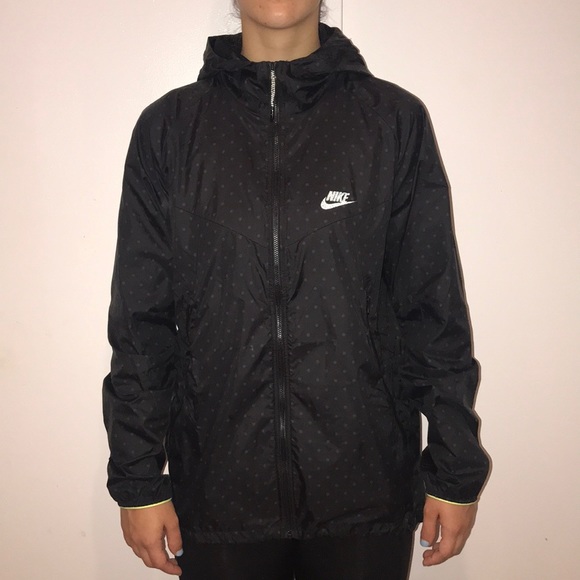 nike track windbreaker